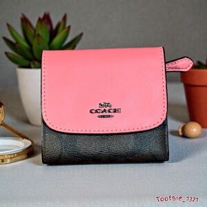 COACH -  NWOT Small Trifold Wallet in Colorblock Micro Signature Canvas